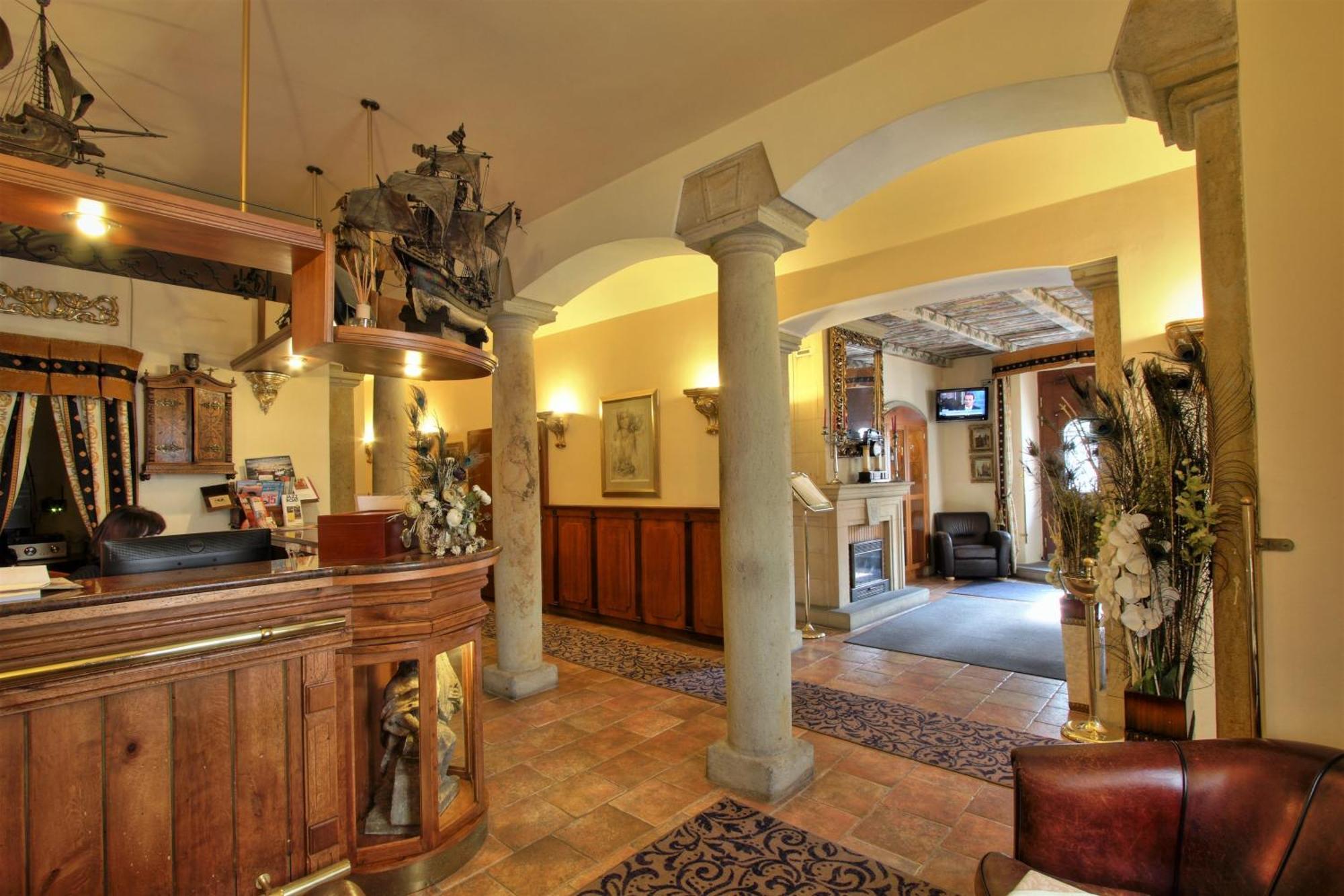 U Pava, Prague